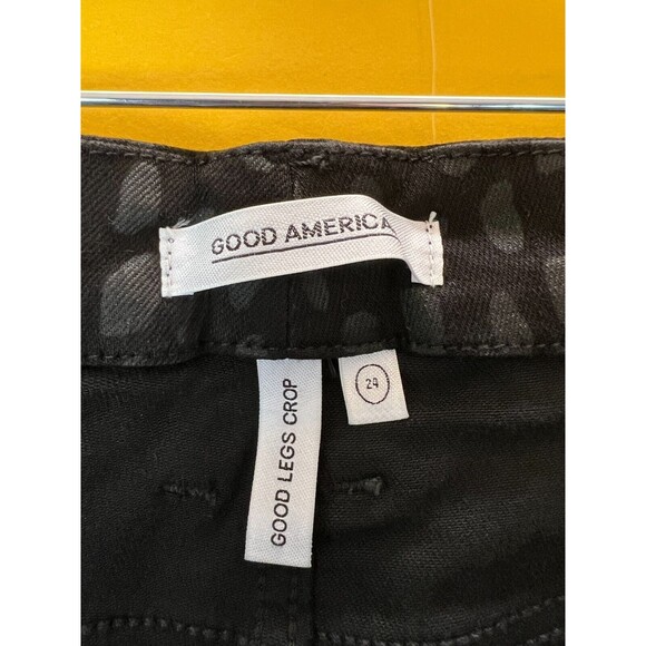 Good American Good Legs Crop Leopard Jeans Womens 24 Black Printed High Rise NWT - Picture 8 of 12